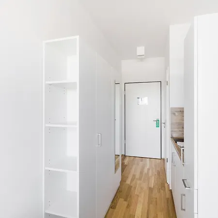 Myroom - Serviced