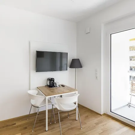 Myroom - Serviced
